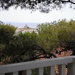 Apartments Zelko - With Garden